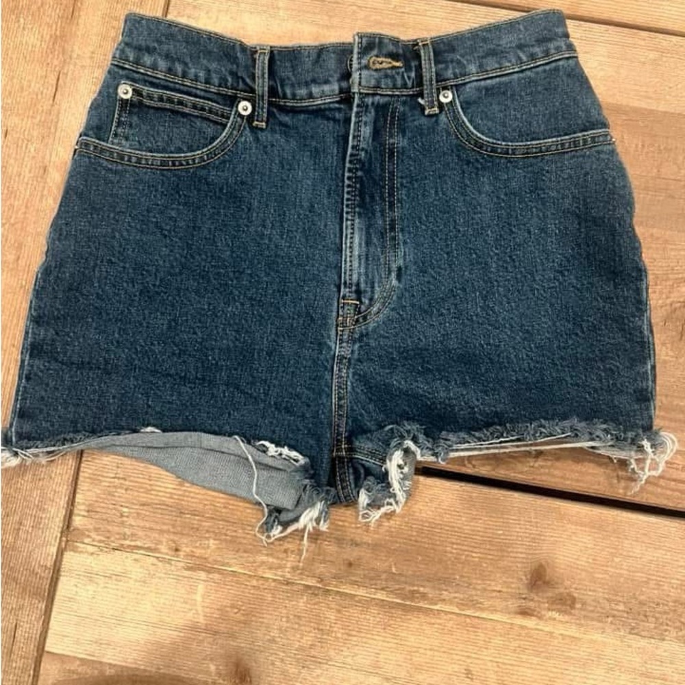 Everlane the way high denim shorts size 26